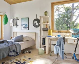 Lodge bookcase