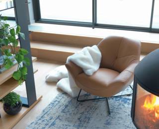 Bonnie armchair